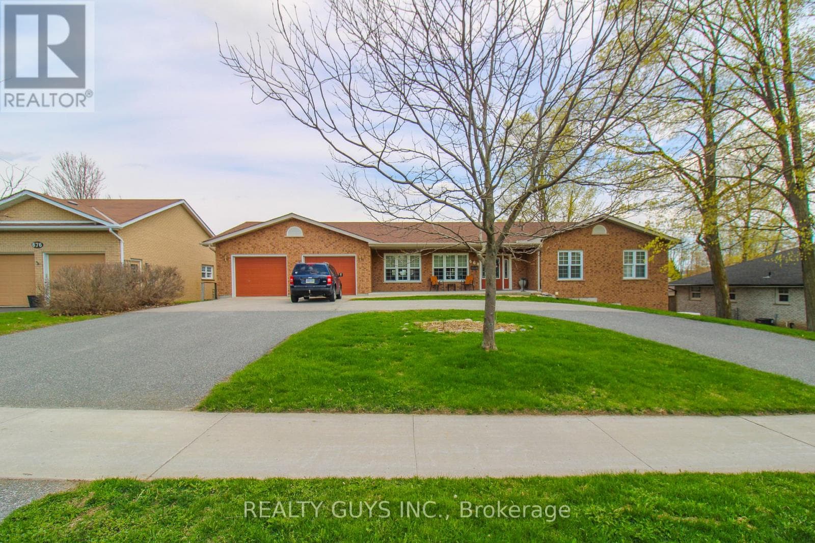 668 BREALEY DRIVE in South West