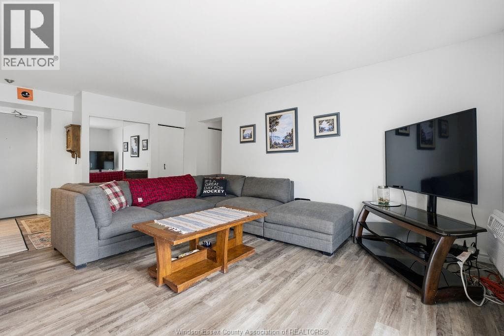 8591 RIVERSIDE DRIVE East Unit# 1008, Windsor — photo 4