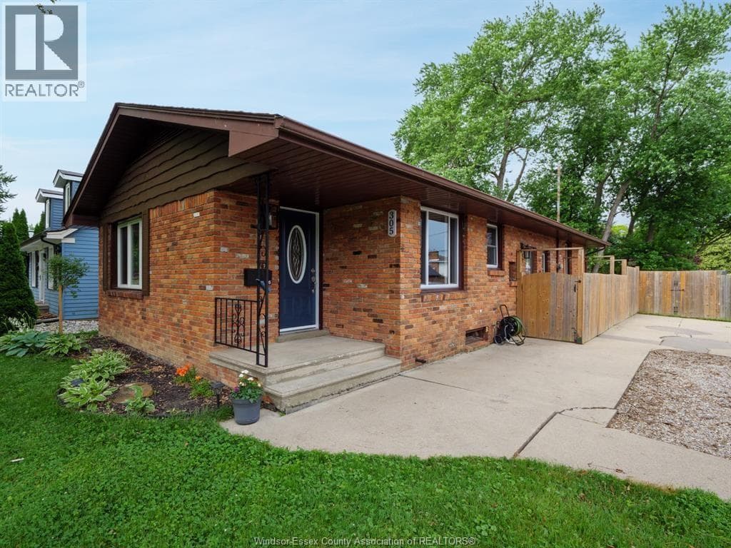305 EDGEWATER BOULEVARD in 