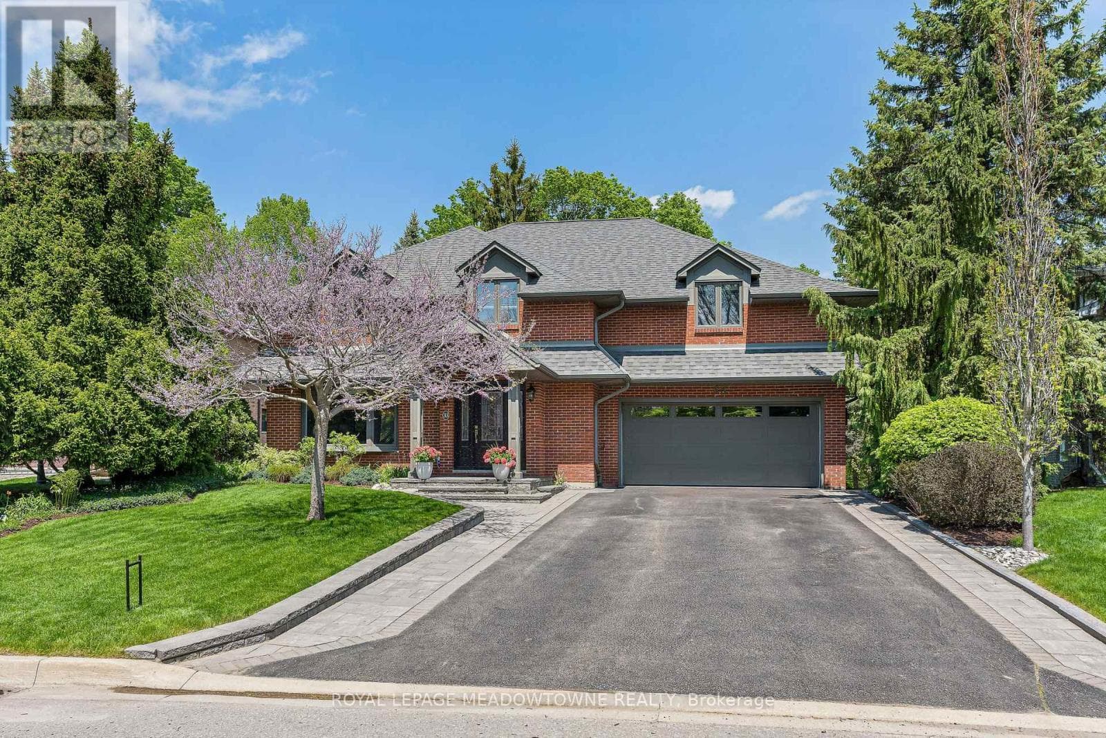 33 HESLOP COURT in 