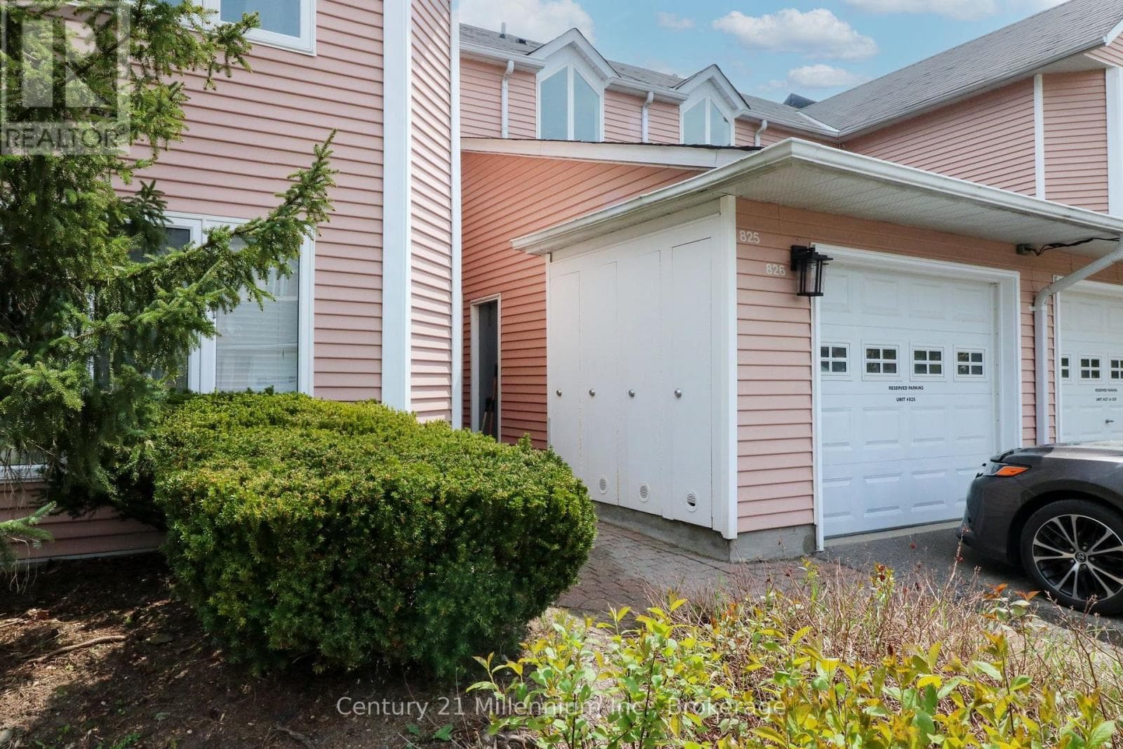 825 - 34 DAWSON DRIVE in 