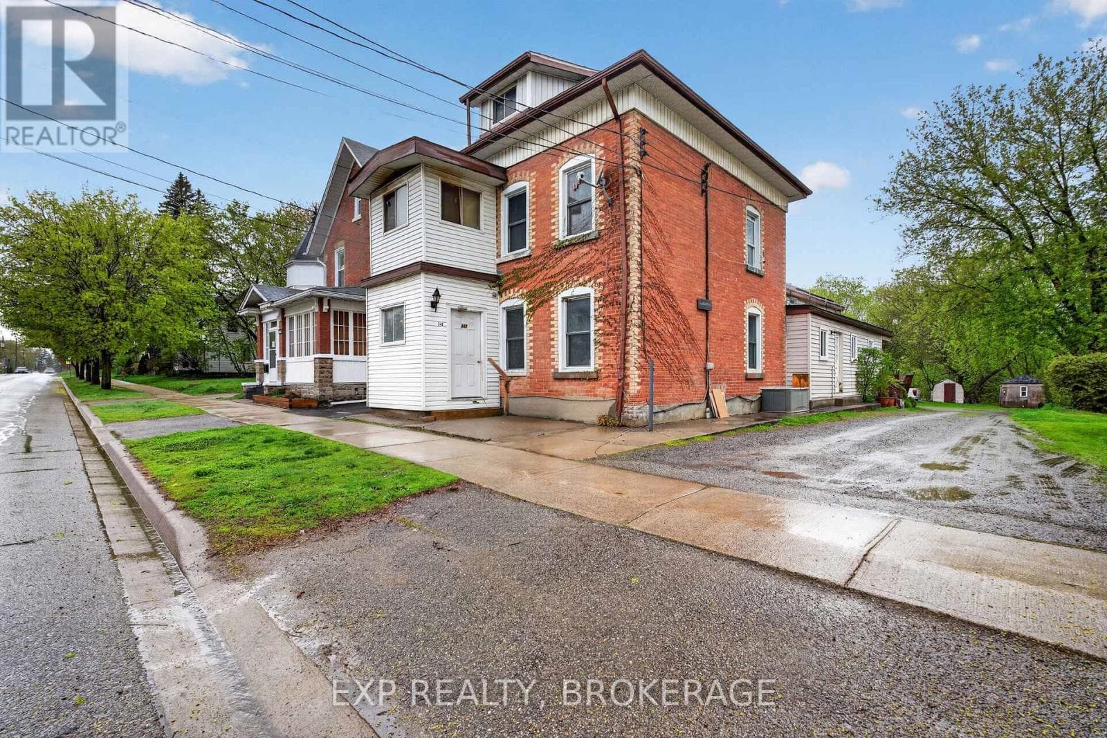 342 KING STREET W, Kingston — photo 2