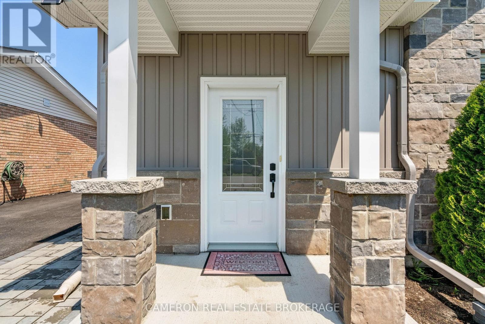 5401A WOODLANDS ROAD, Cornwall — photo 2