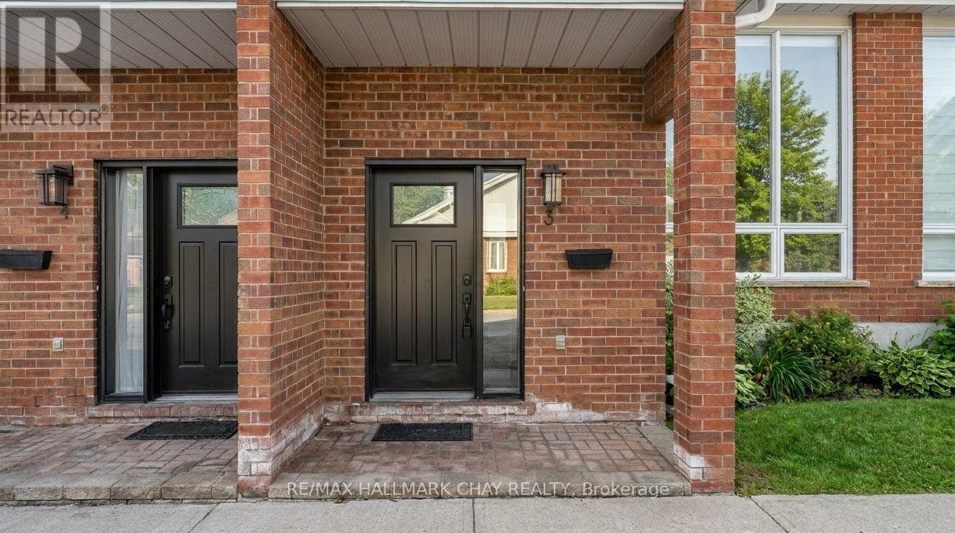 3 - 355 BLAKE STREET, Toronto — photo 2