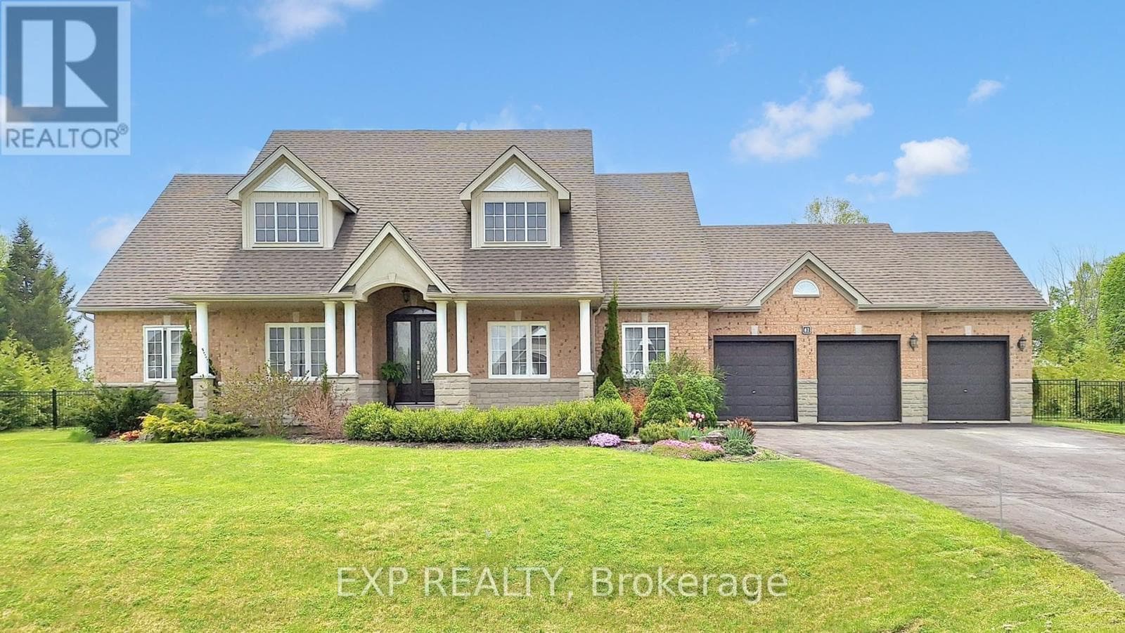 42 SOMERVILLE CRESCENT in 