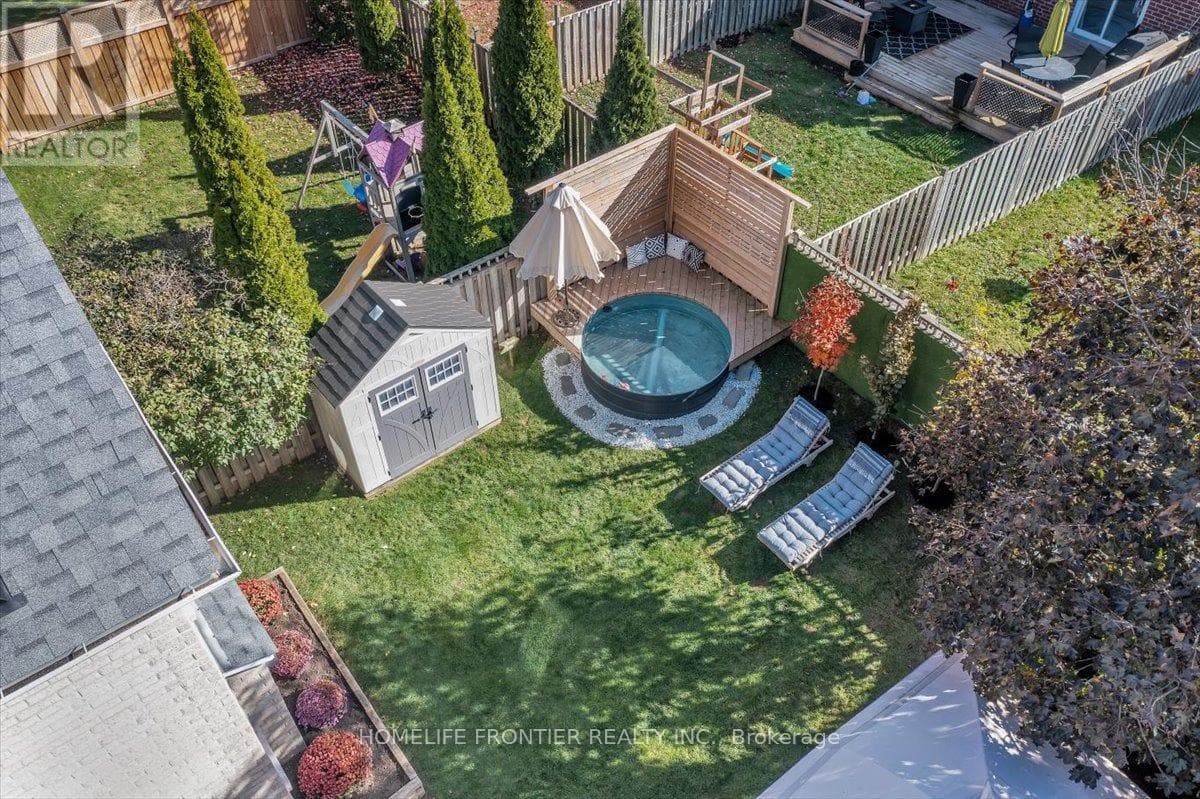 62 RUSSELL BARTON LANE, Toronto — photo 3
