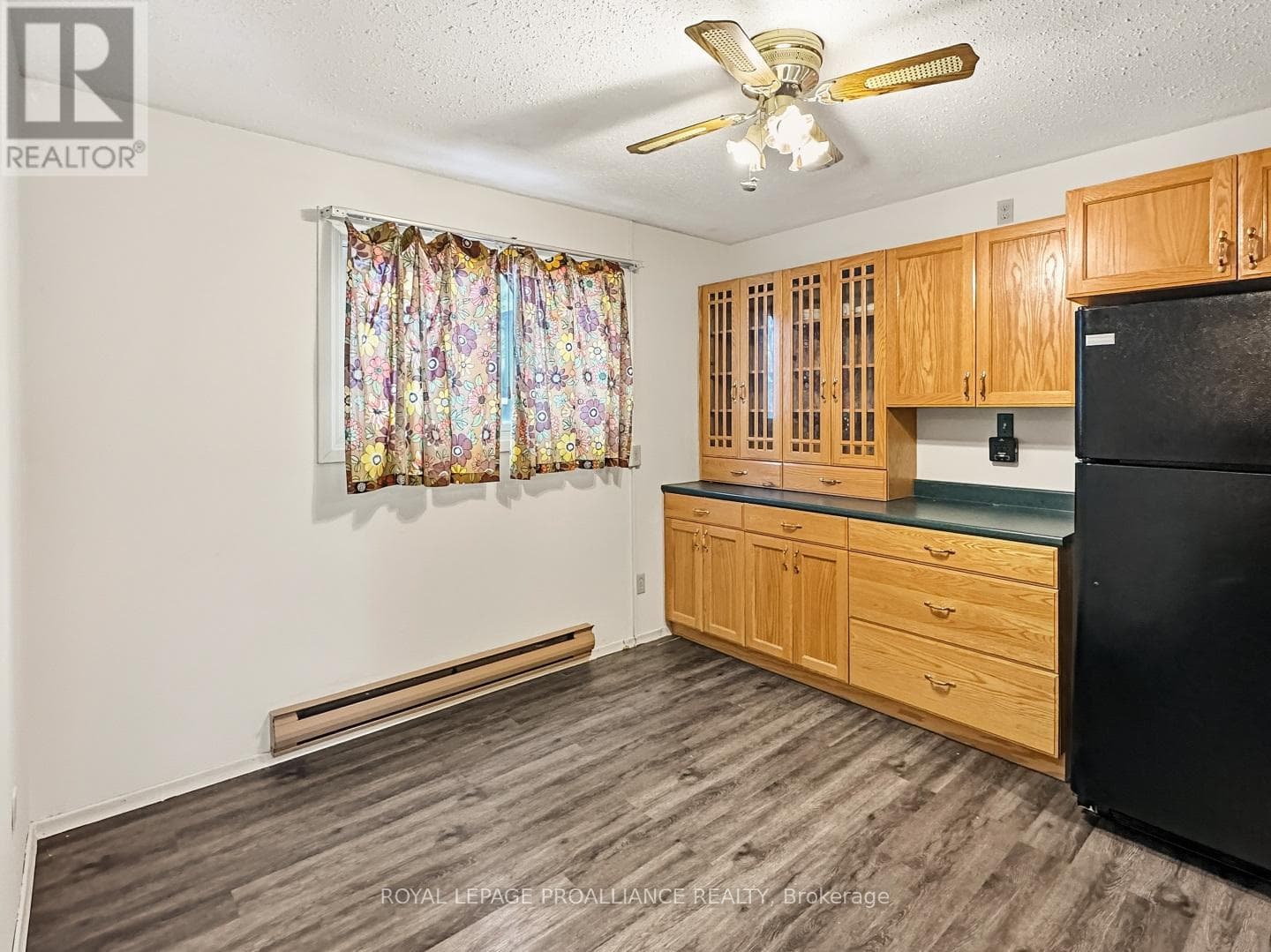 7 TIFFANY PLACE, Central Lakes — photo 4