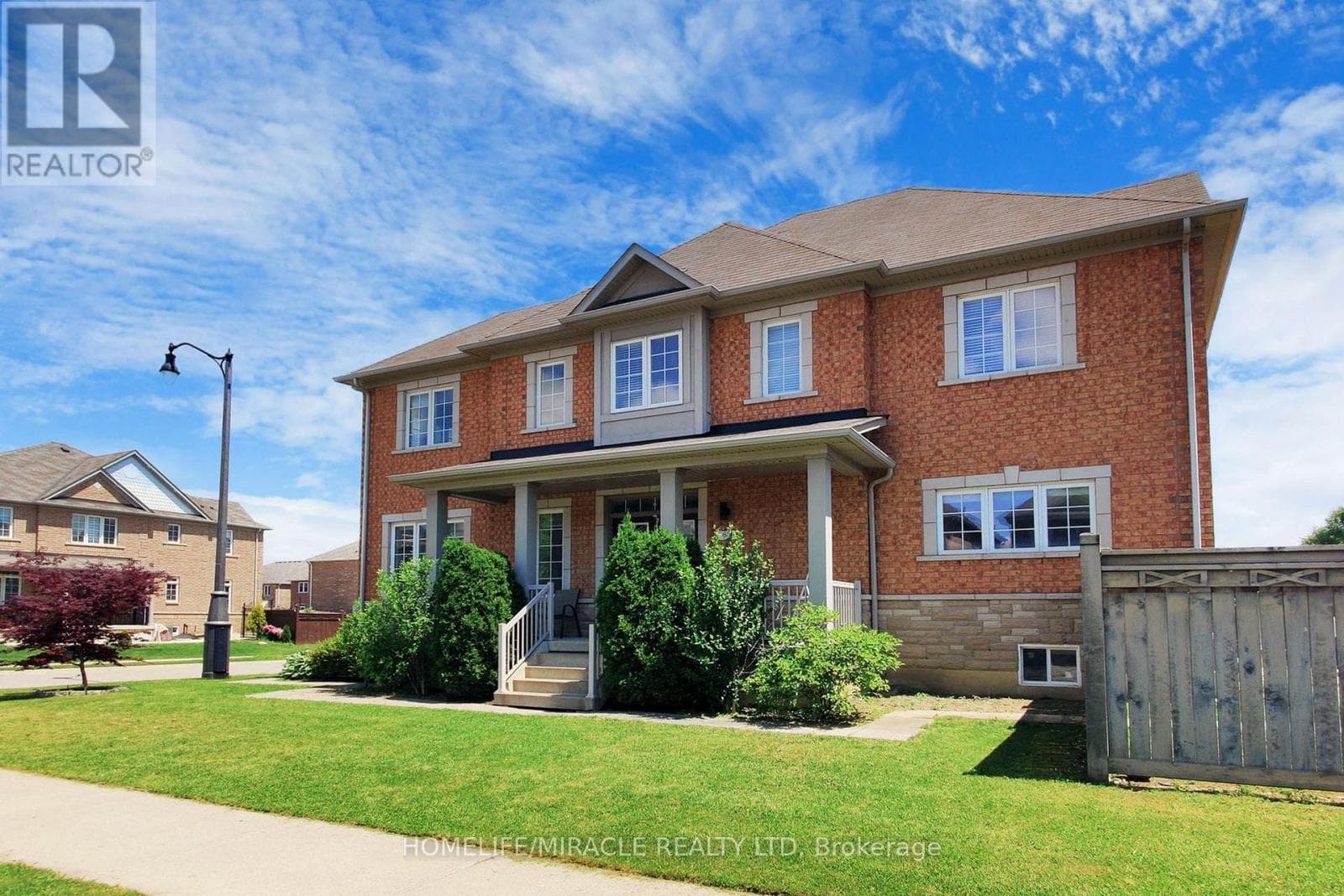 63 SLEIGHTHOLME CRESCENT, Toronto — photo 2