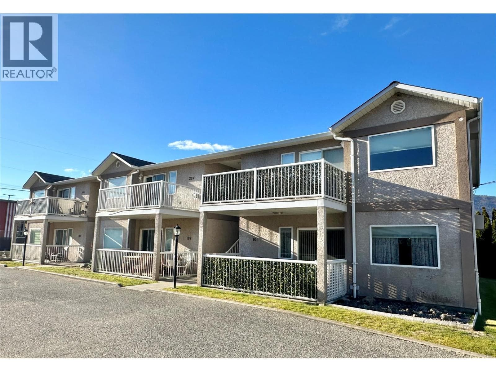 6201 Maple Drive Unit# 206 in 