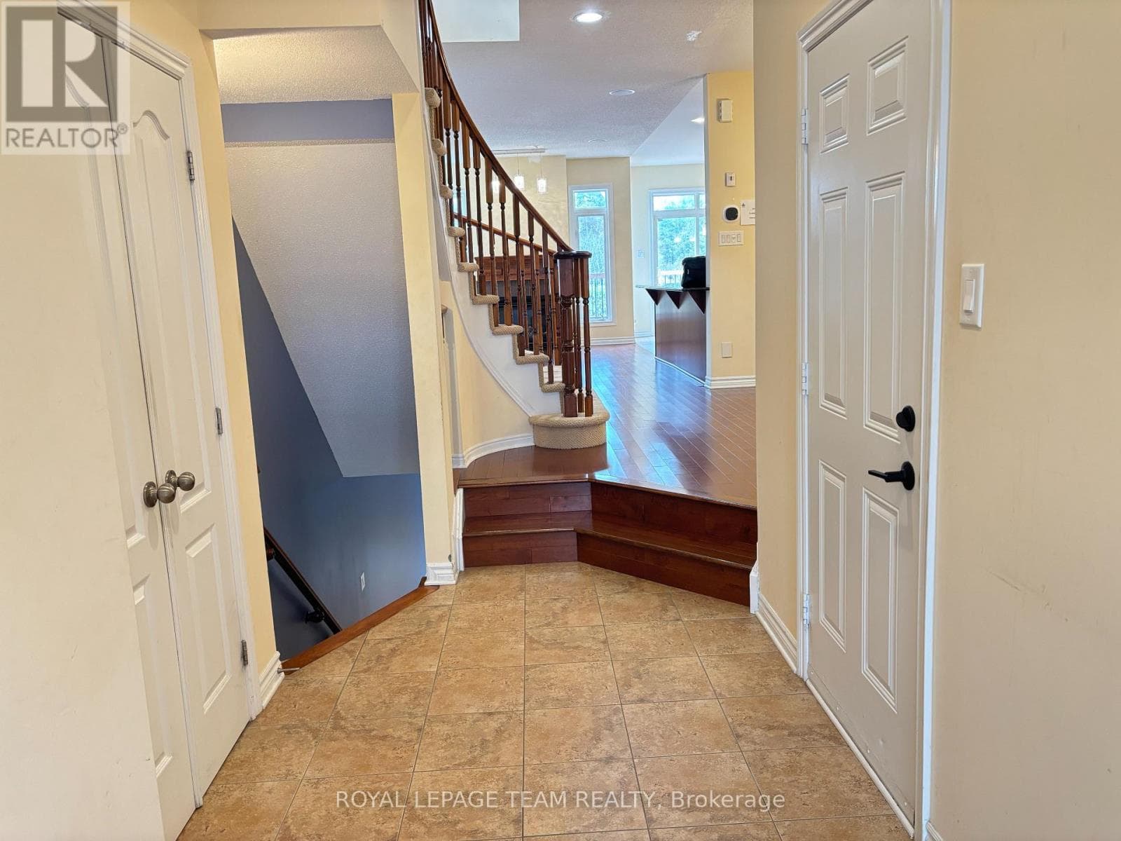 449 FOXHALL WAY, Ottawa — photo 3
