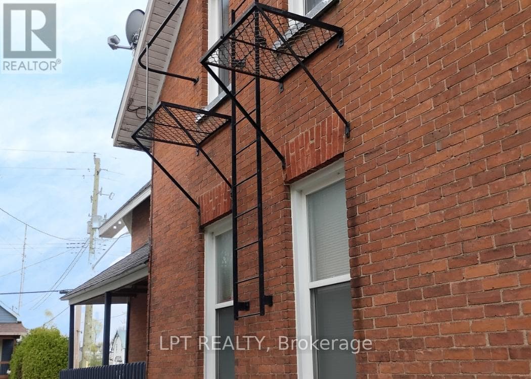 71 MCGONIGAL STREET W, Ottawa — photo 2