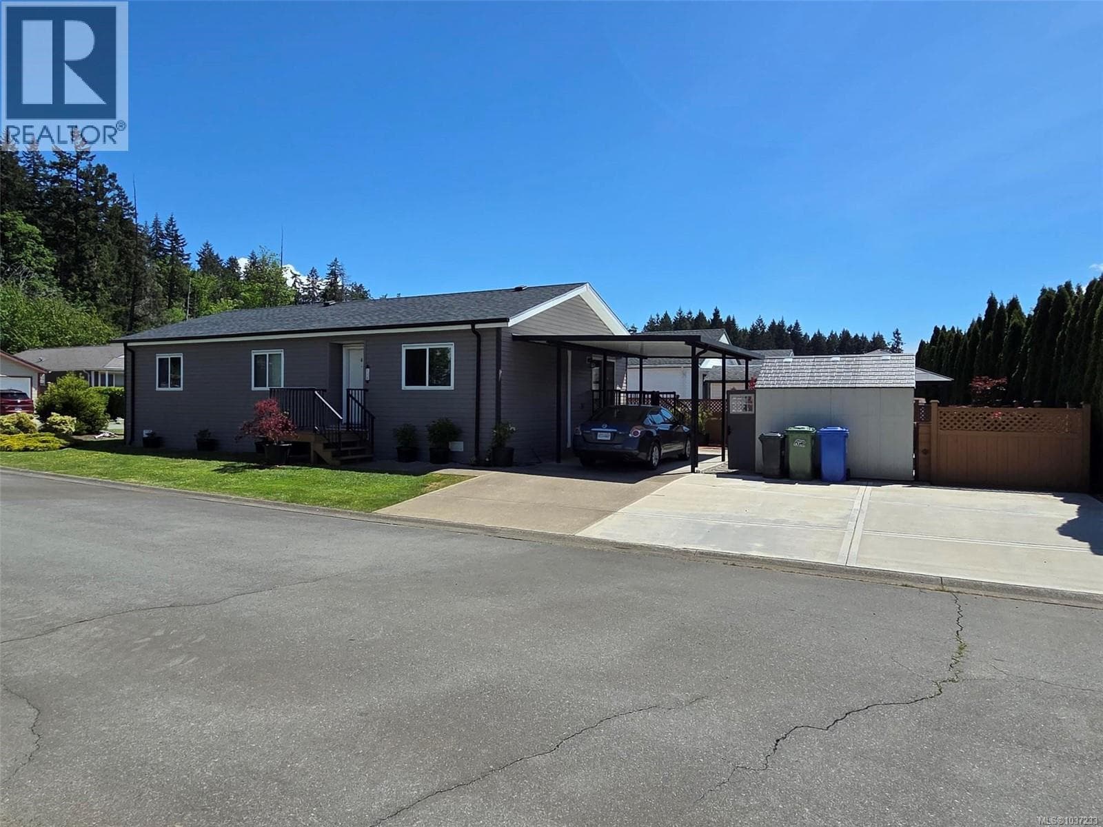 116 5555 Grandview Rd in 