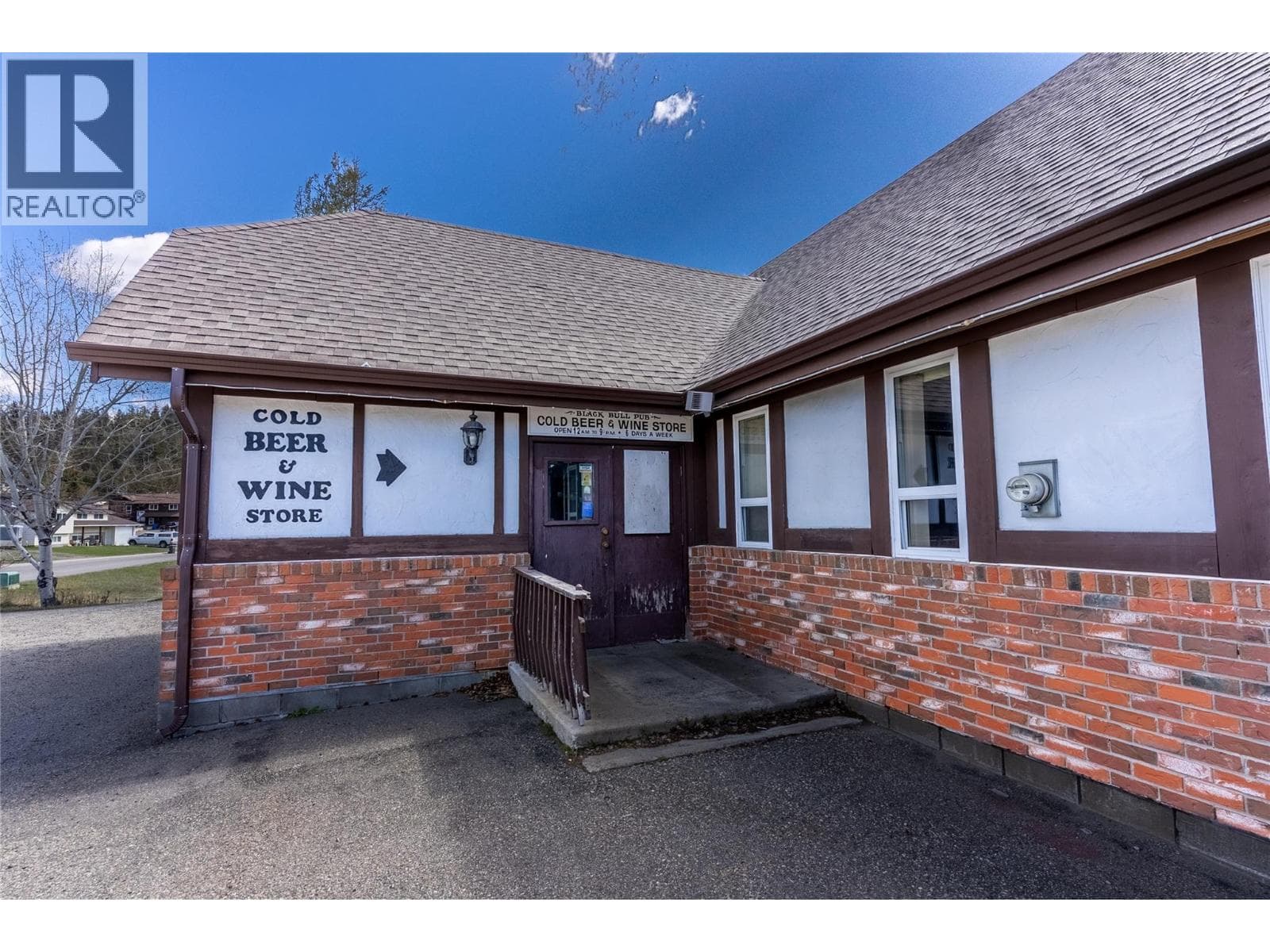 245 Ponderosa Avenue, Interior REALTORS® — photo 2