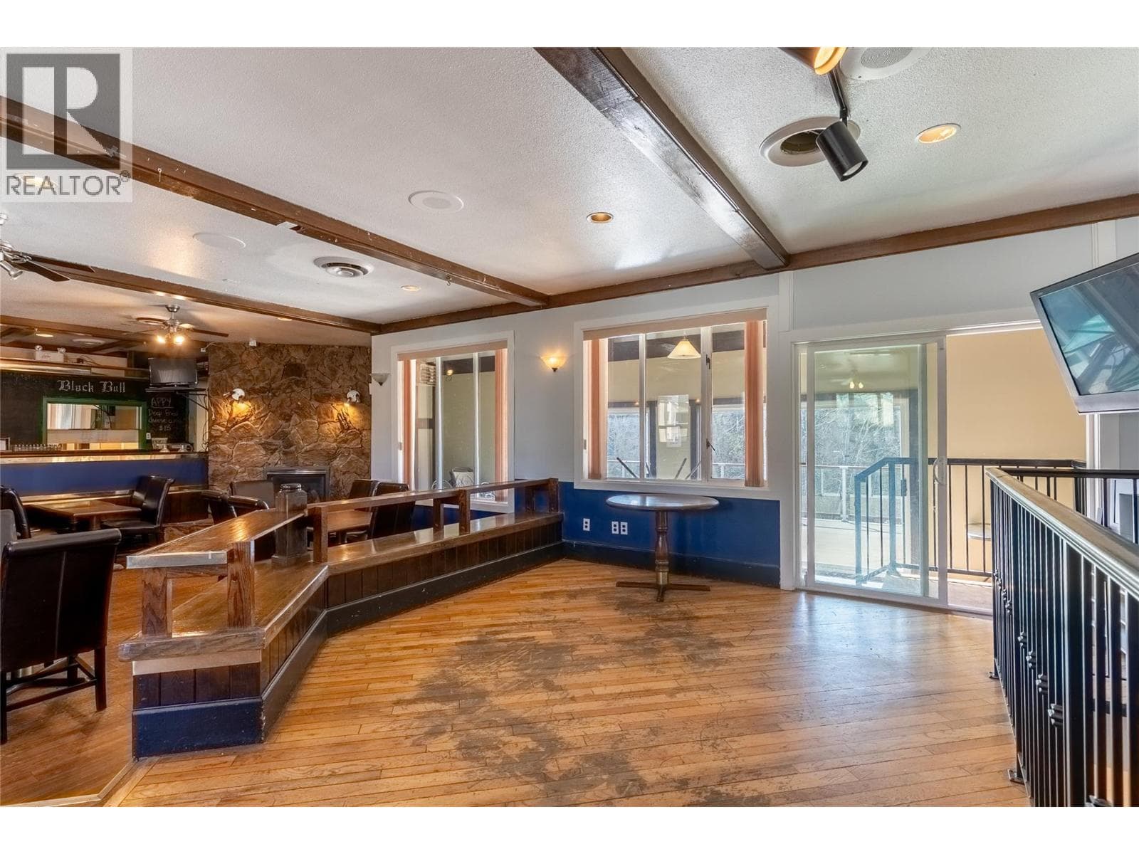 245 Ponderosa Avenue, Interior REALTORS® — photo 5