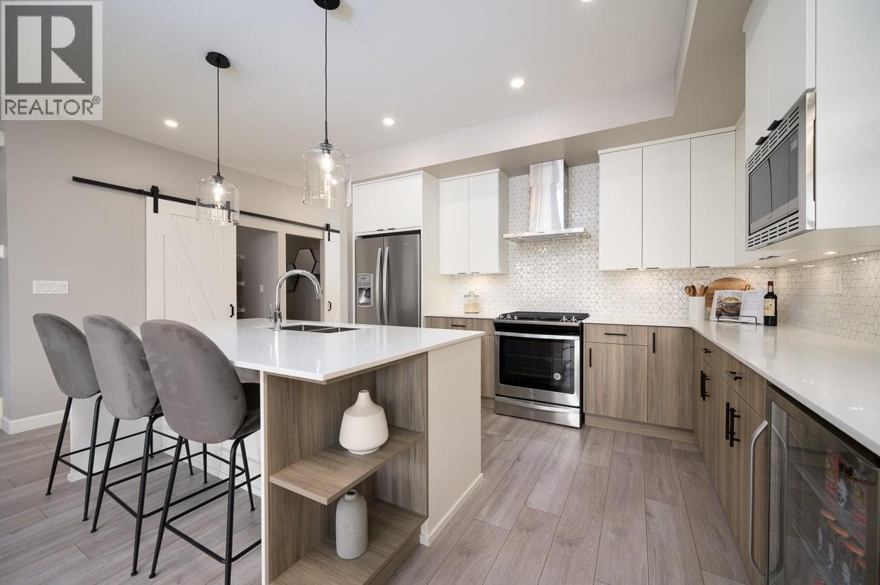 260 RUE CHEVAL NOIR Unit# 1, Interior REALTORS® — photo 4