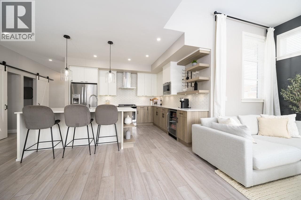 260 RUE CHEVAL NOIR Unit# 1, Interior REALTORS® — photo 5