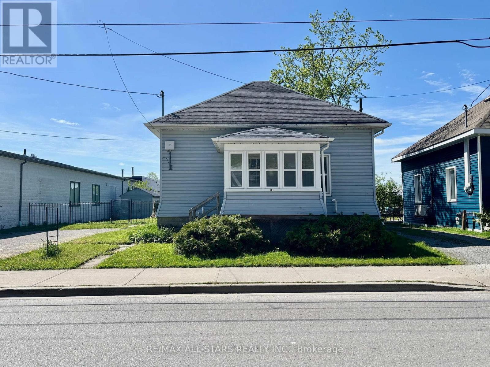 81 DURHAM STREET WEST in Lindsay