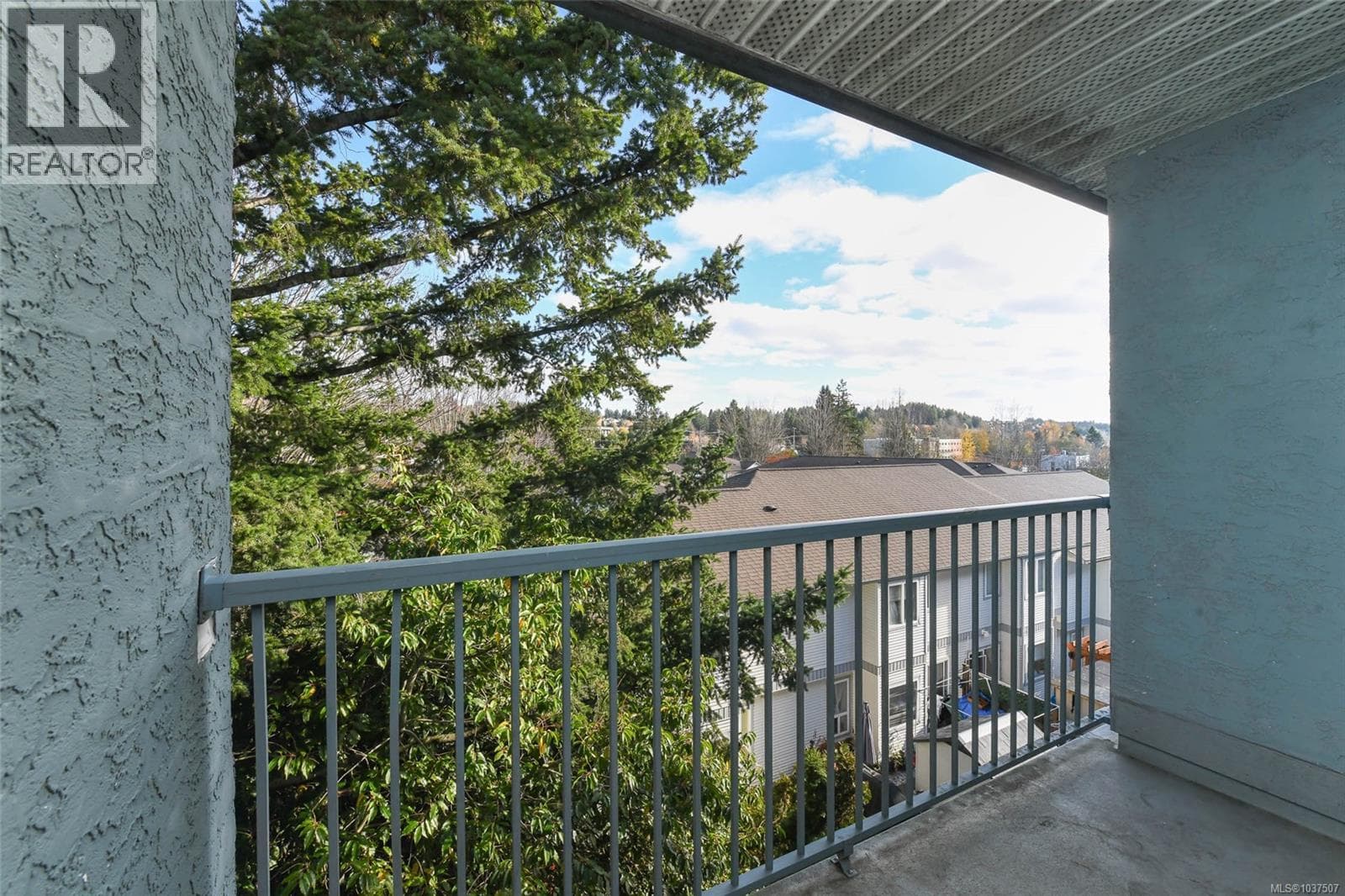 409 1050 Braidwood Rd, Vancouver Island — photo 5