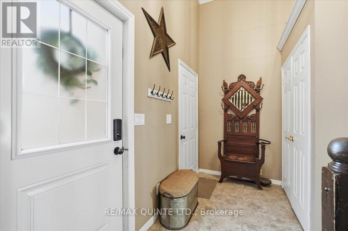 4 HARBOURVIEW CRESCENT, Central Lakes — photo 4