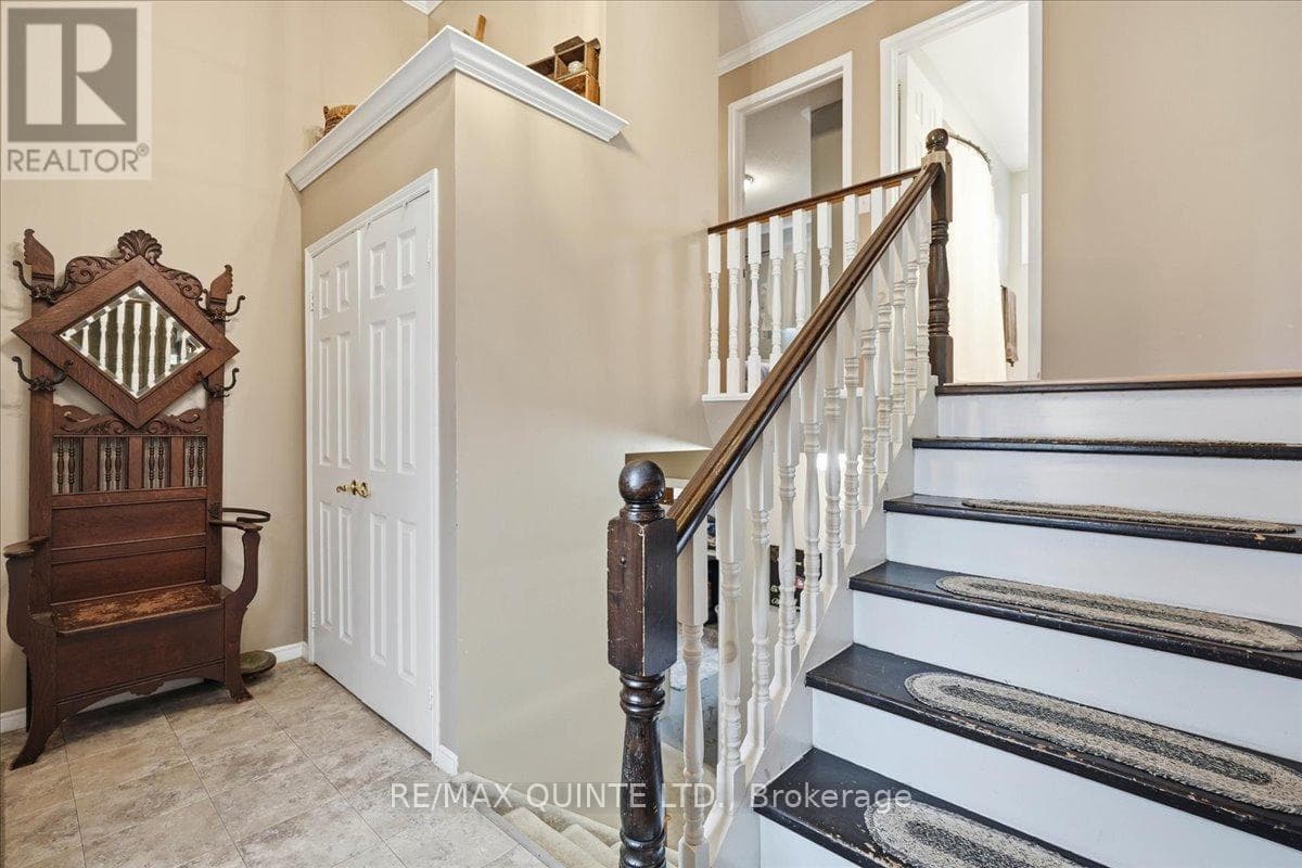 4 HARBOURVIEW CRESCENT, Central Lakes — photo 5