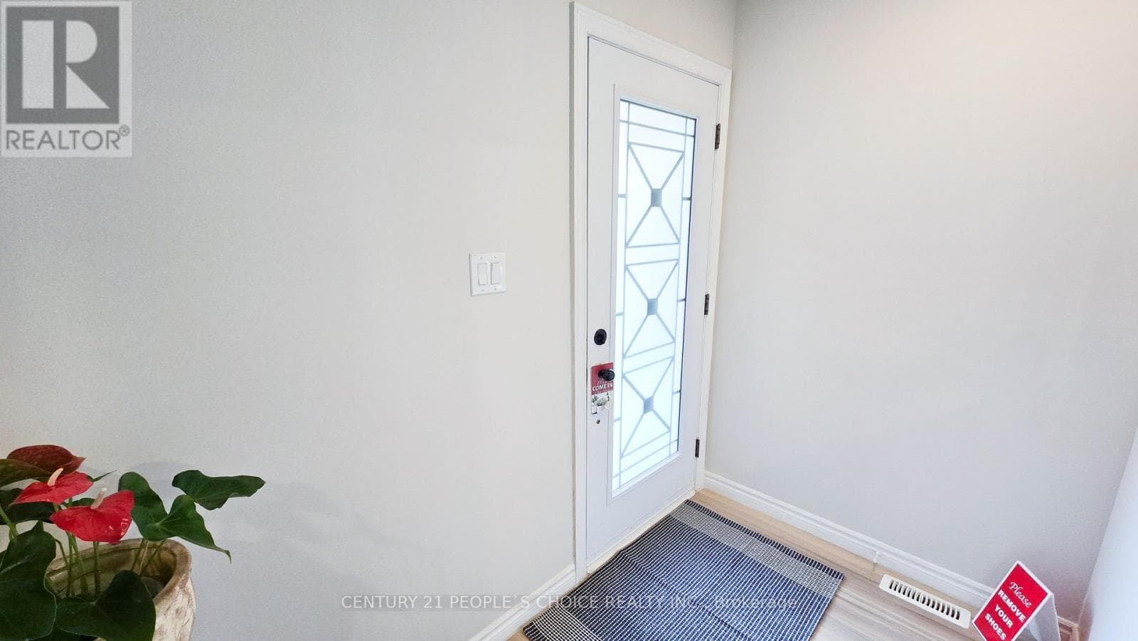 340 PERRY ROAD, Toronto — photo 4