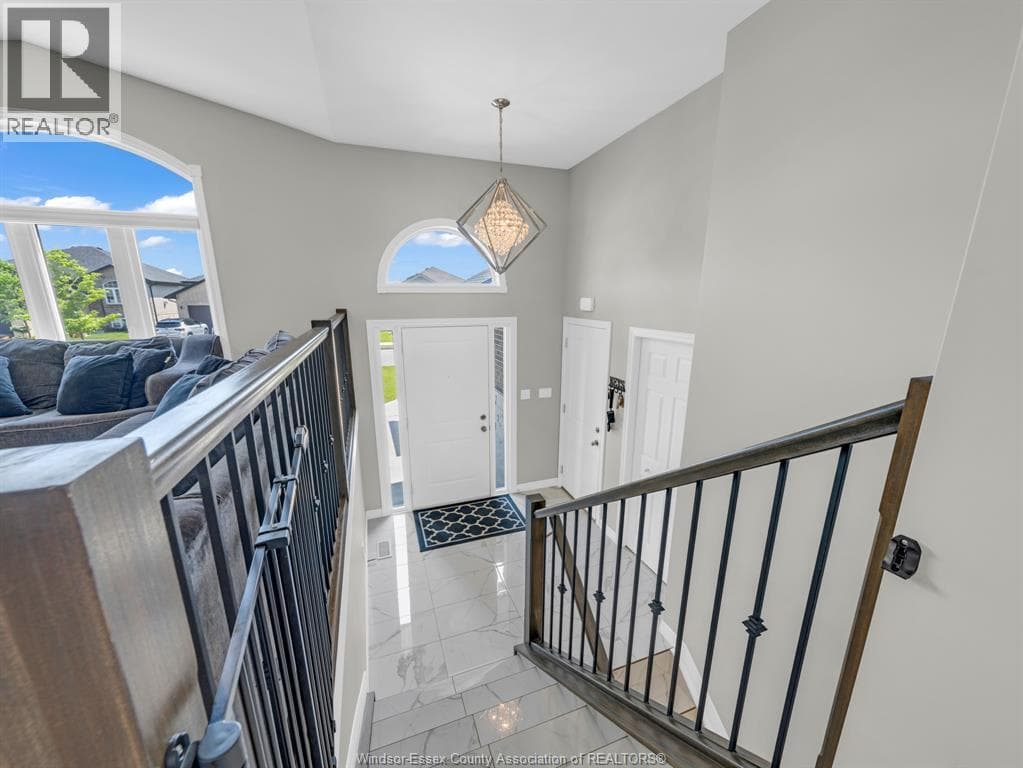 1077 ICEWATER AVENUE, Windsor — photo 3
