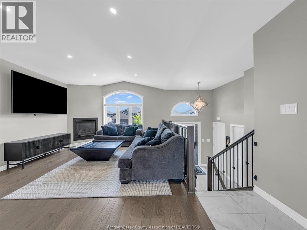 1077 ICEWATER AVENUE, Windsor — photo 5
