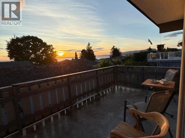 3749 STRATHCONA AVE, Powell River — photo 4