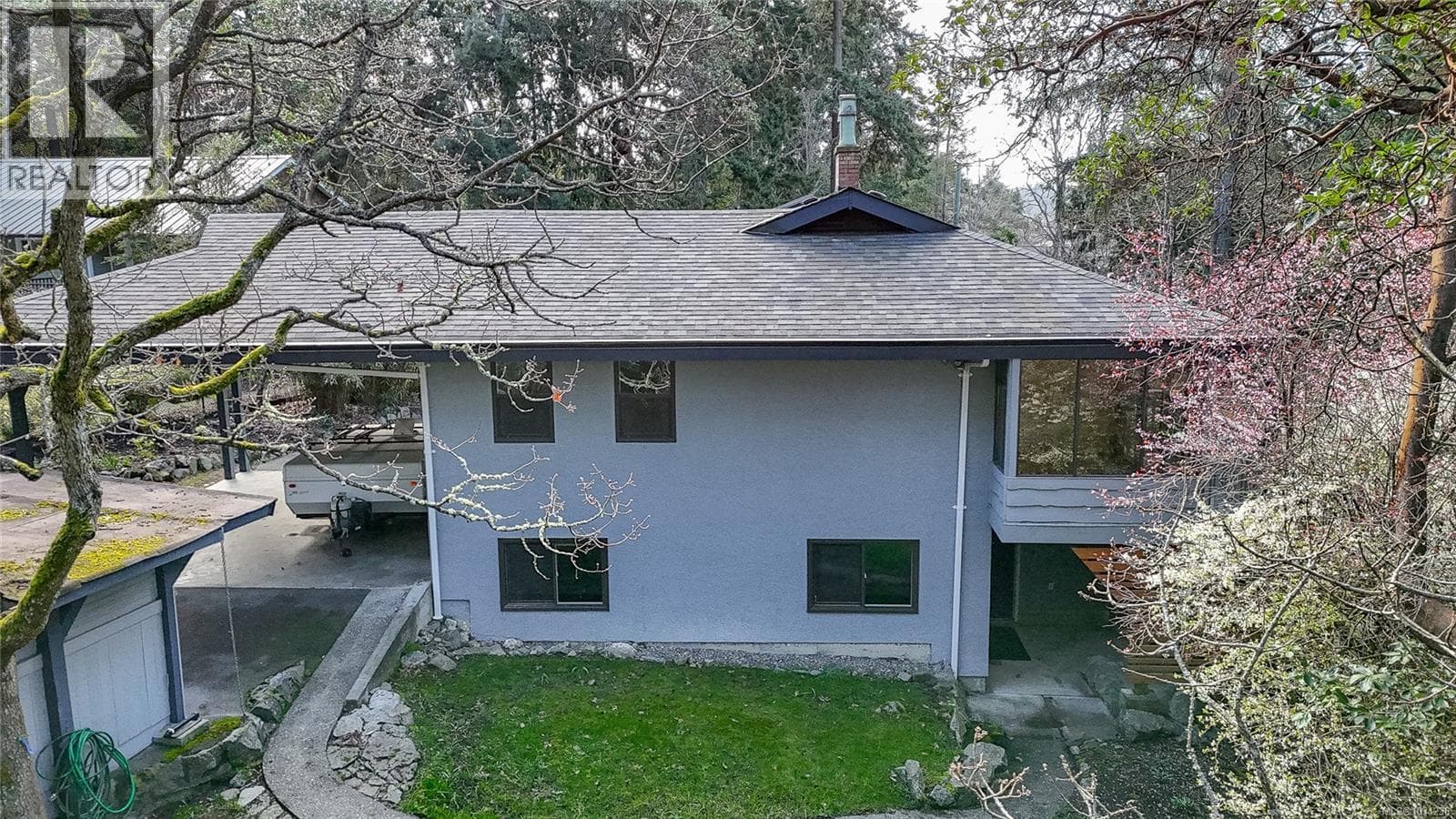 2660 MACDONALD DRIVE EAST, Victoria