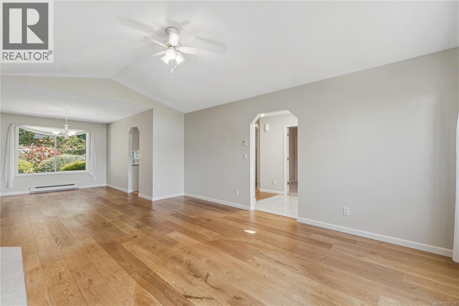 461 Rowan Dr, Vancouver Island — photo 4