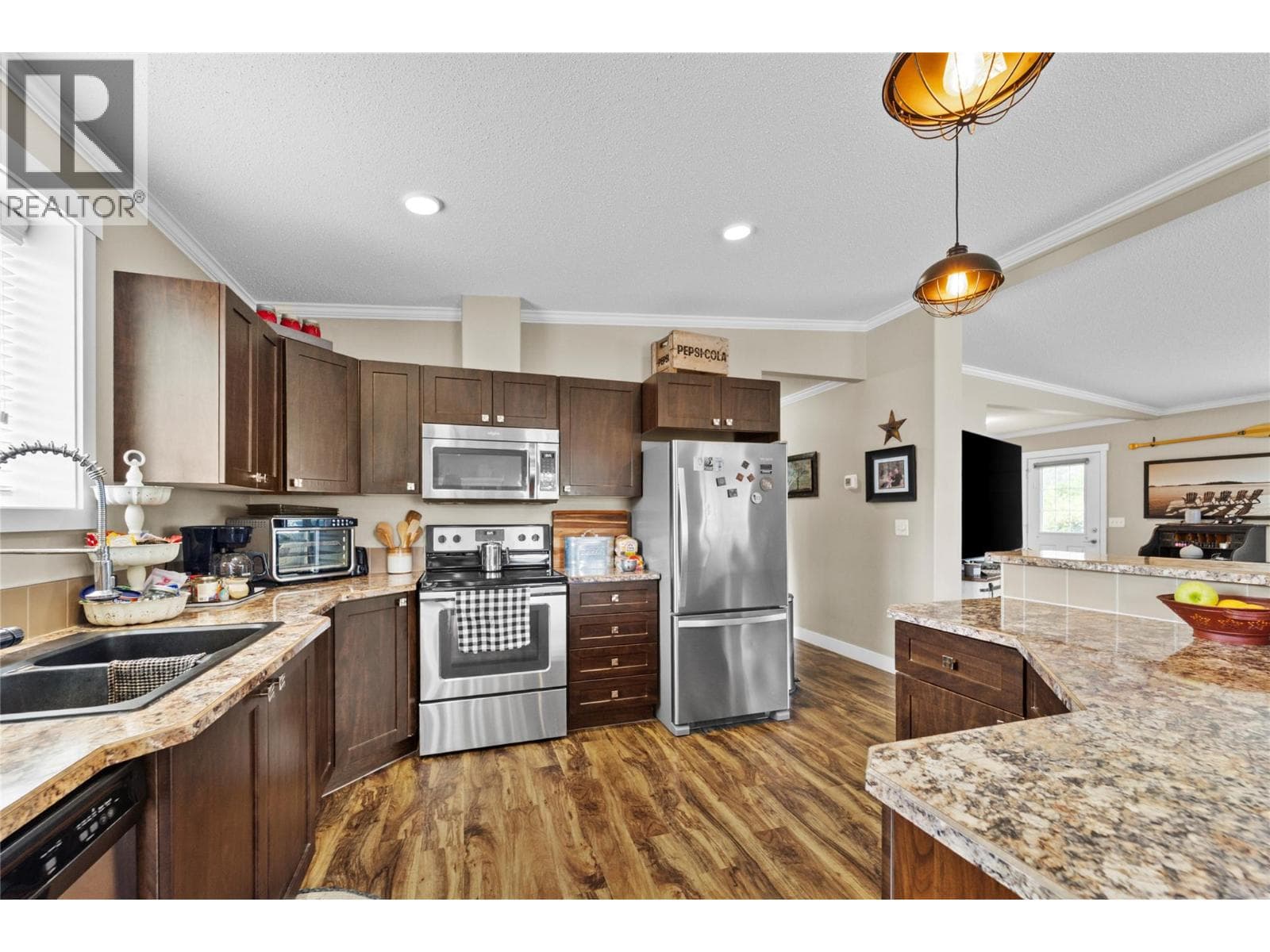 2544 CORKLE STREET, Interior REALTORS® — photo 4