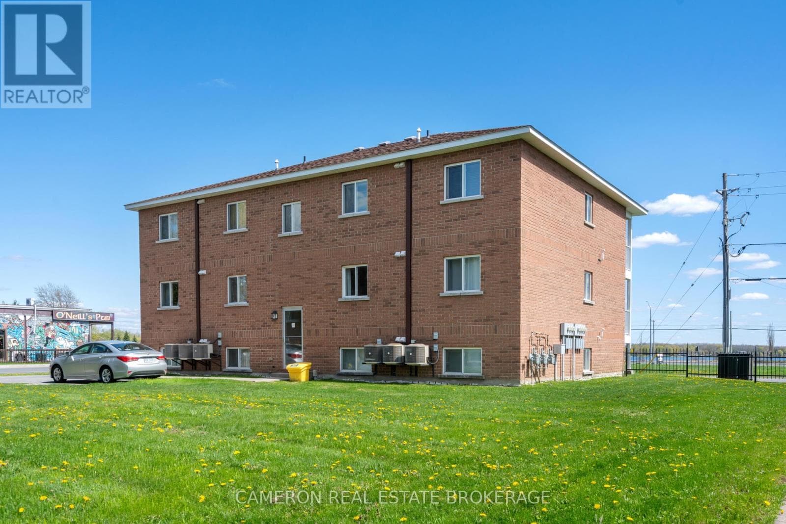 27 LONG SAULT DRIVE, Cornwall — photo 4
