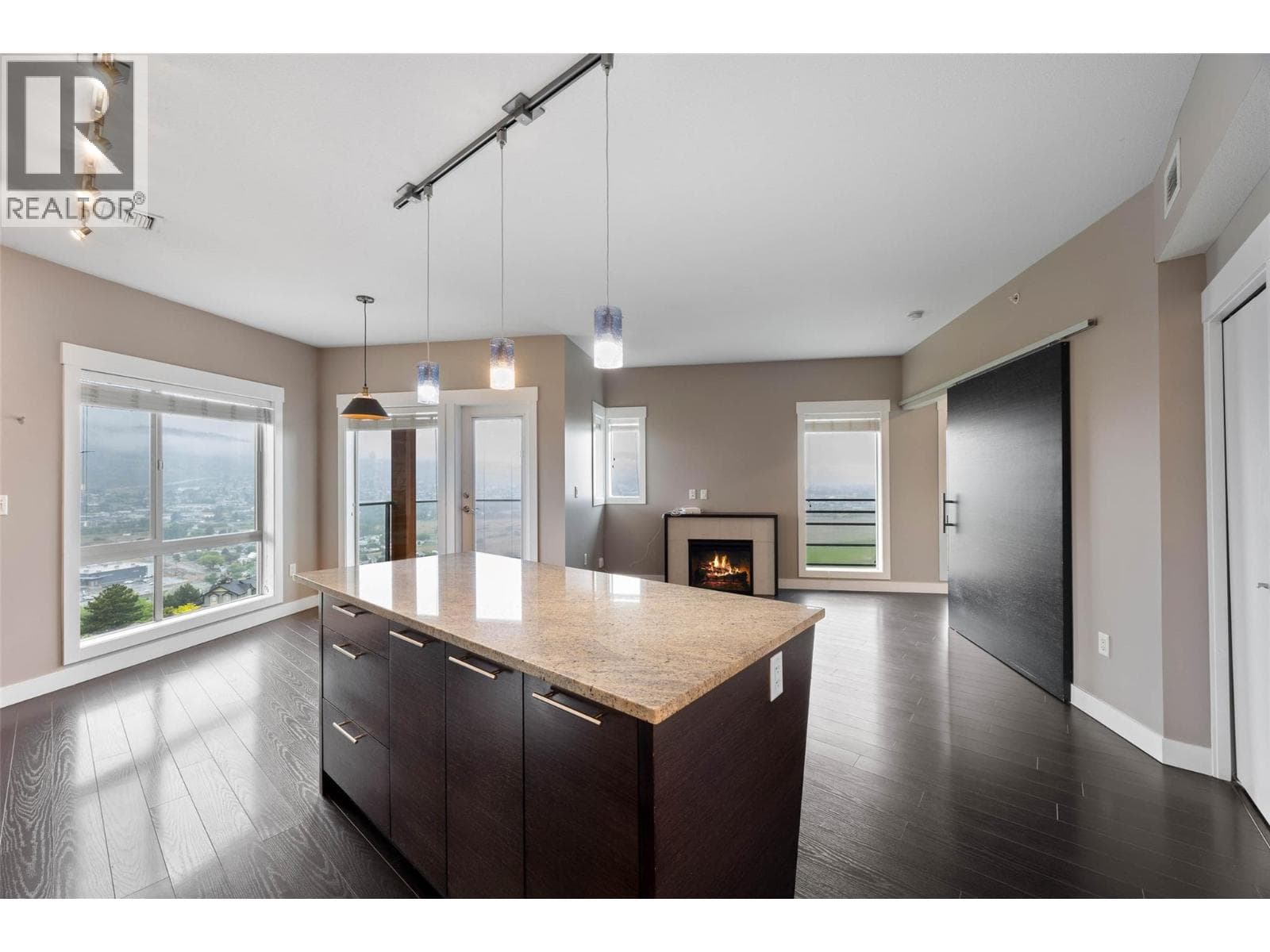 1030 Talasa Way Unit# 2404, Interior REALTORS® — photo 3