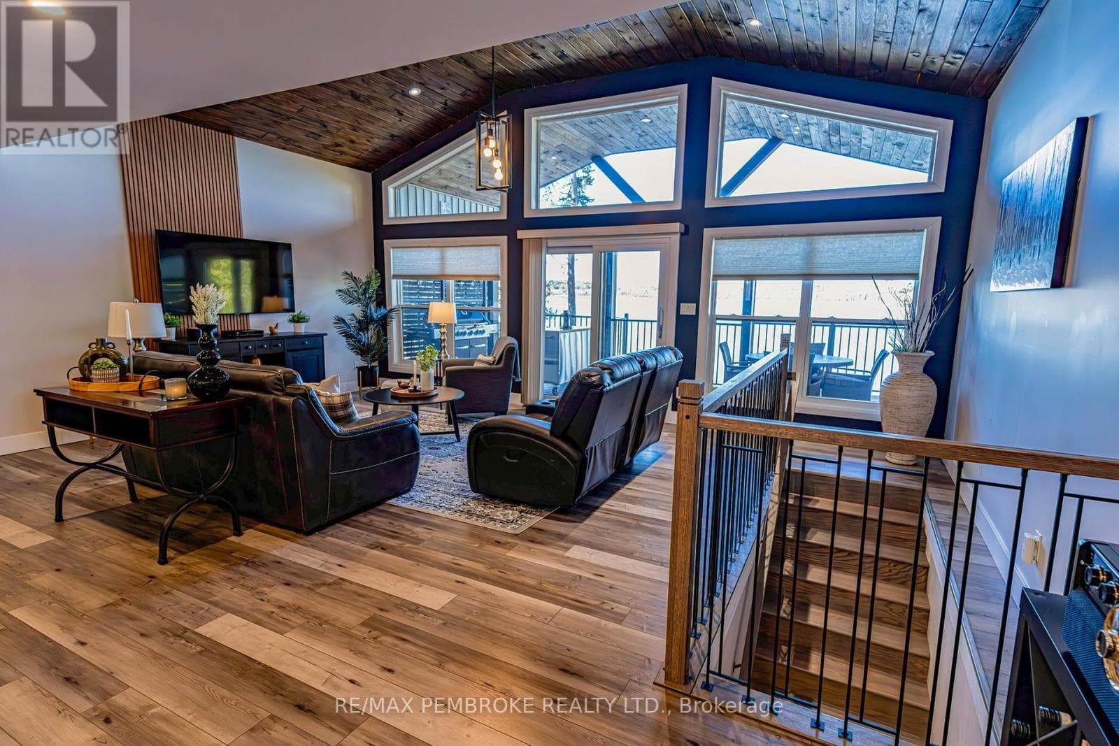 299 HOLIDAY LANE, Renfrew County — photo 4