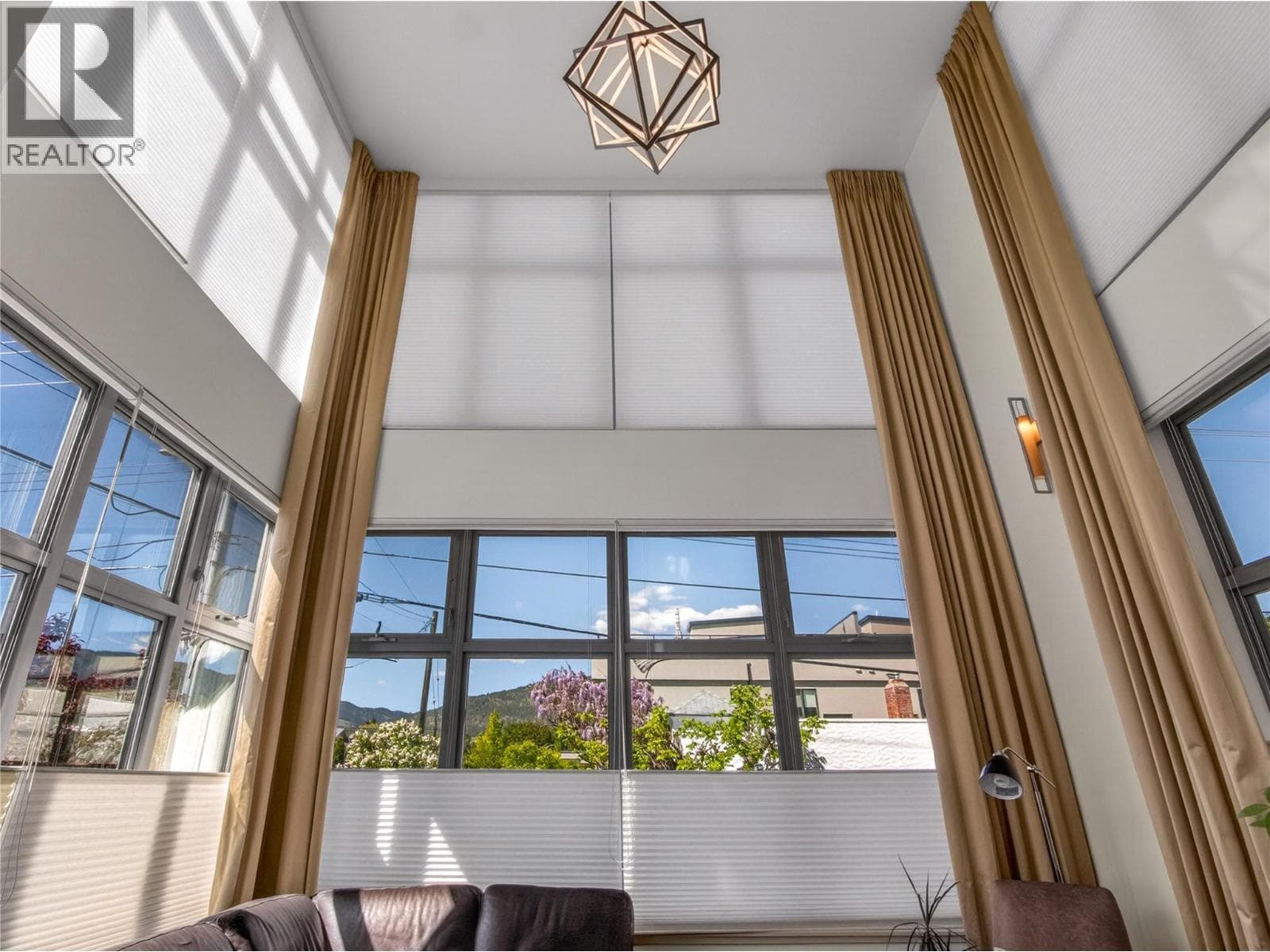 433 Churchill Avenue Unit# 101, Interior REALTORS® — photo 3