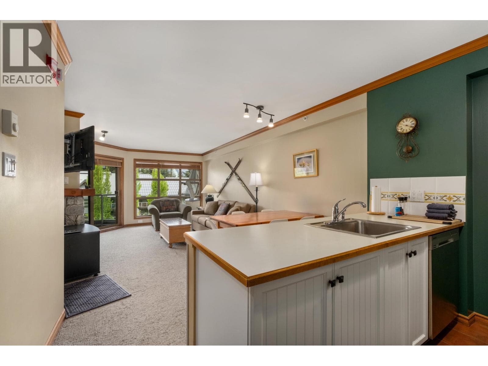 562 4800 SPEARHEAD DRIVE, Greater Vancouver — photo 4
