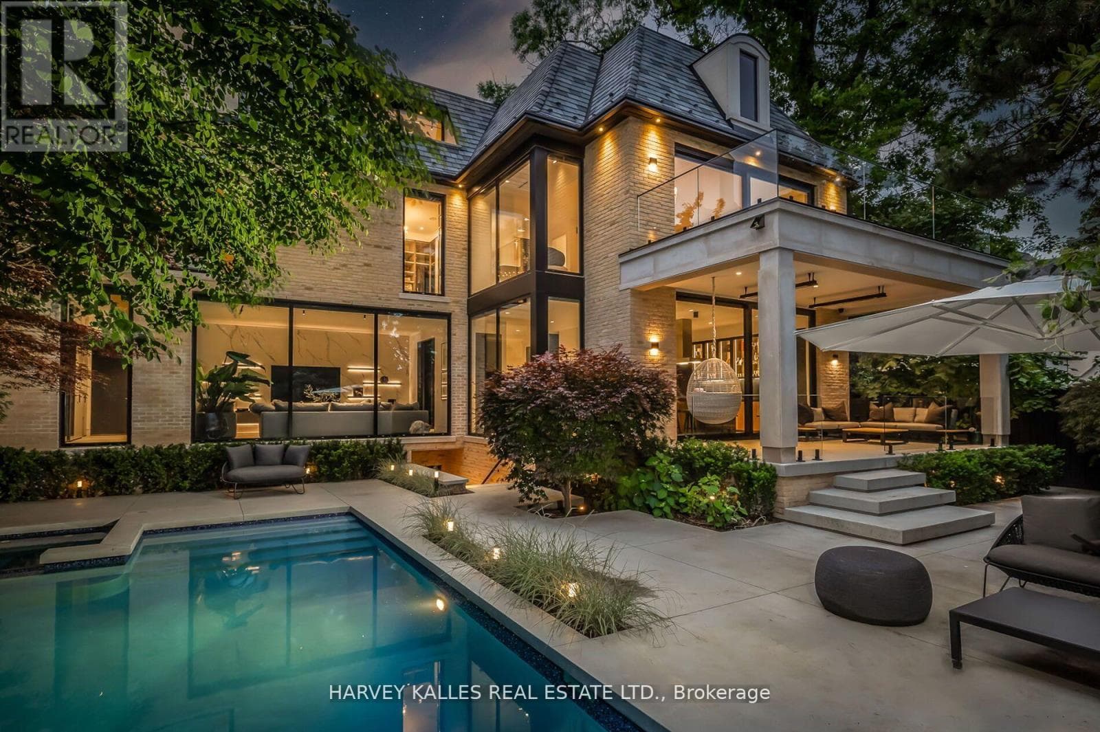 5 DEWBOURNE AVENUE, Toronto — photo 3