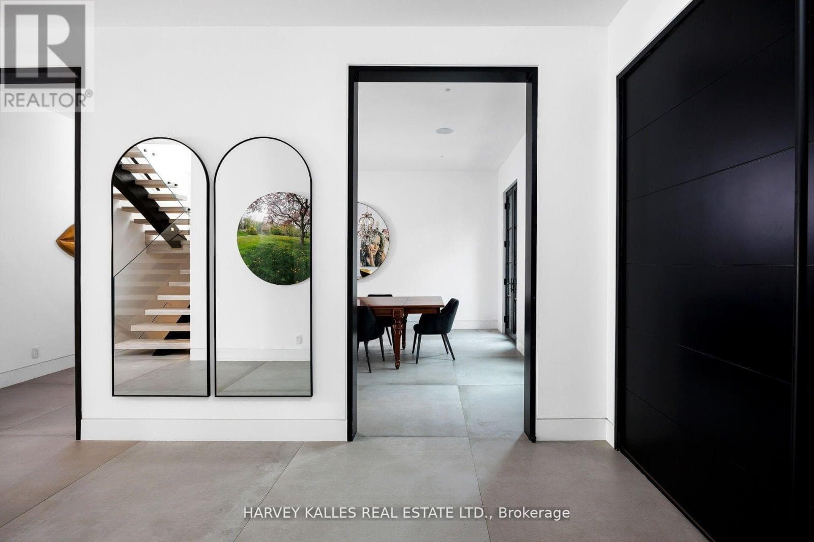 5 DEWBOURNE AVENUE, Toronto — photo 5