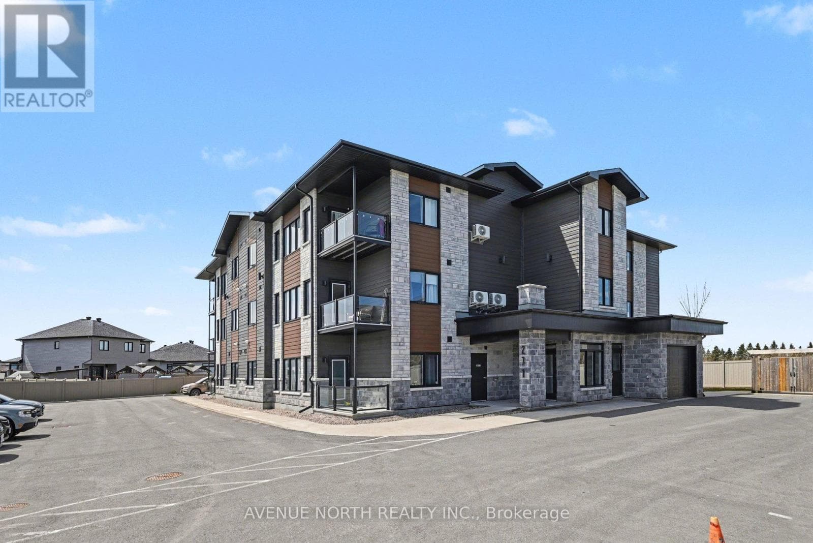 102 - 271 BELFORT STREET, Ottawa — photo 2