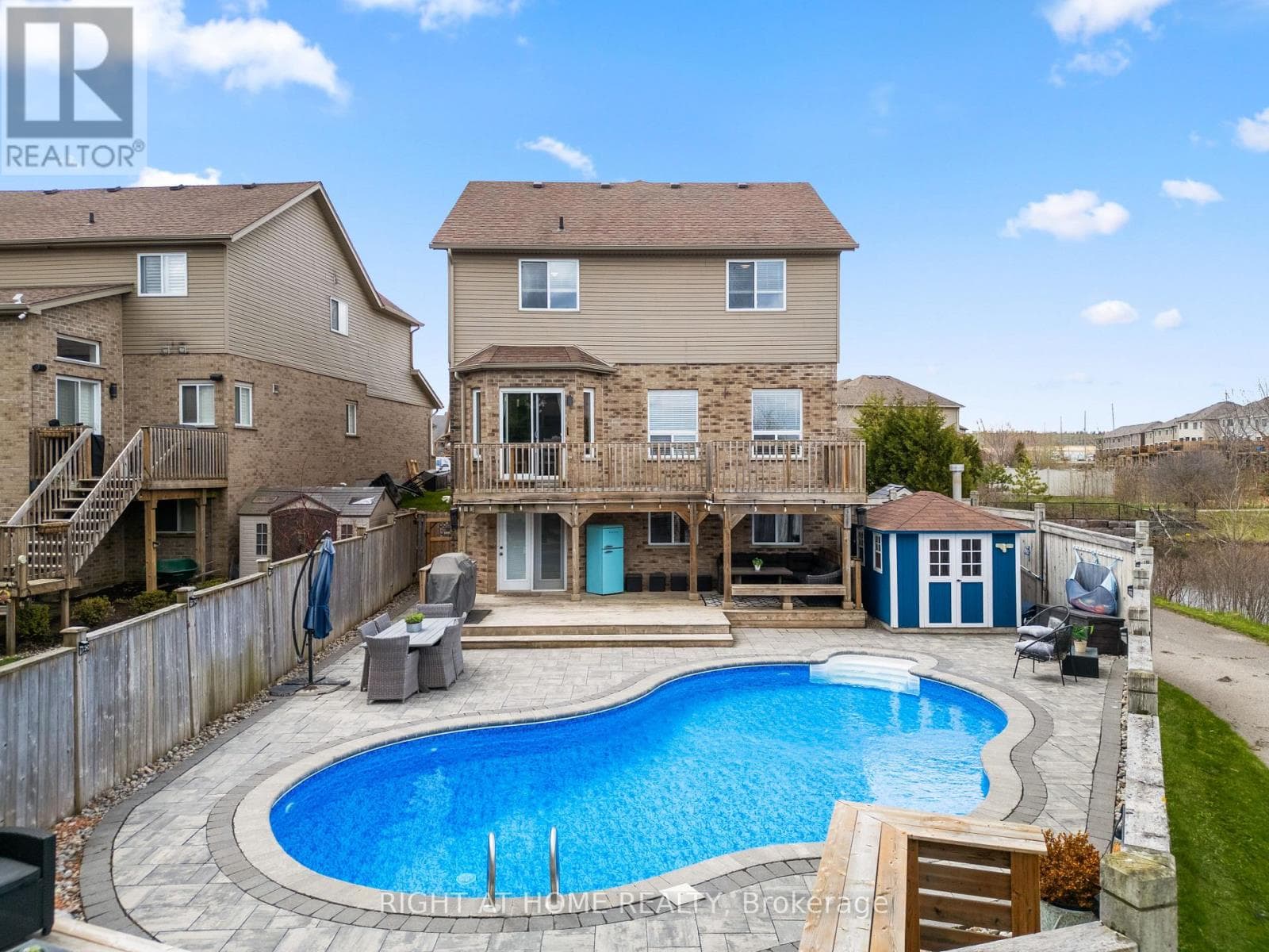 18 SAMUEL COURT in 