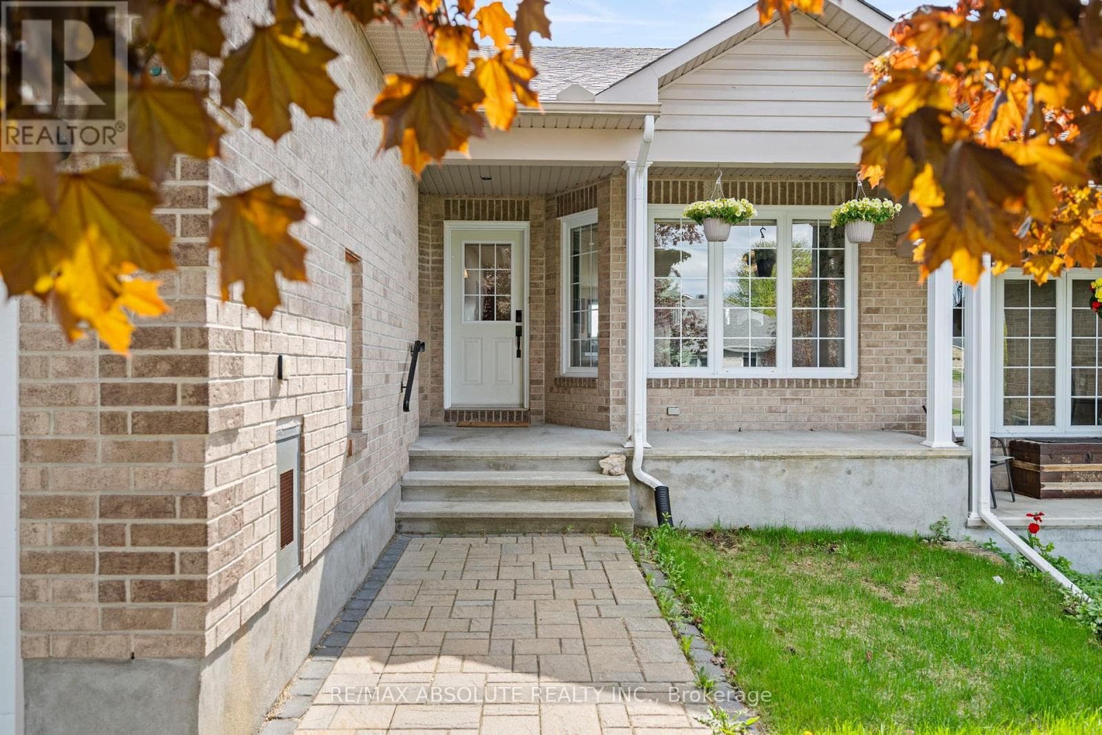 326 JAMIESON STREET, Ottawa — photo 2