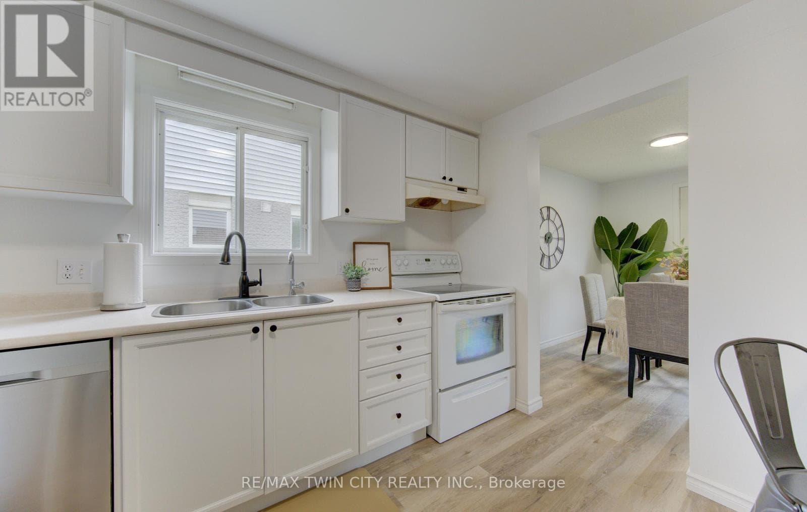 38 CASSIDY COURT, Toronto — photo 4