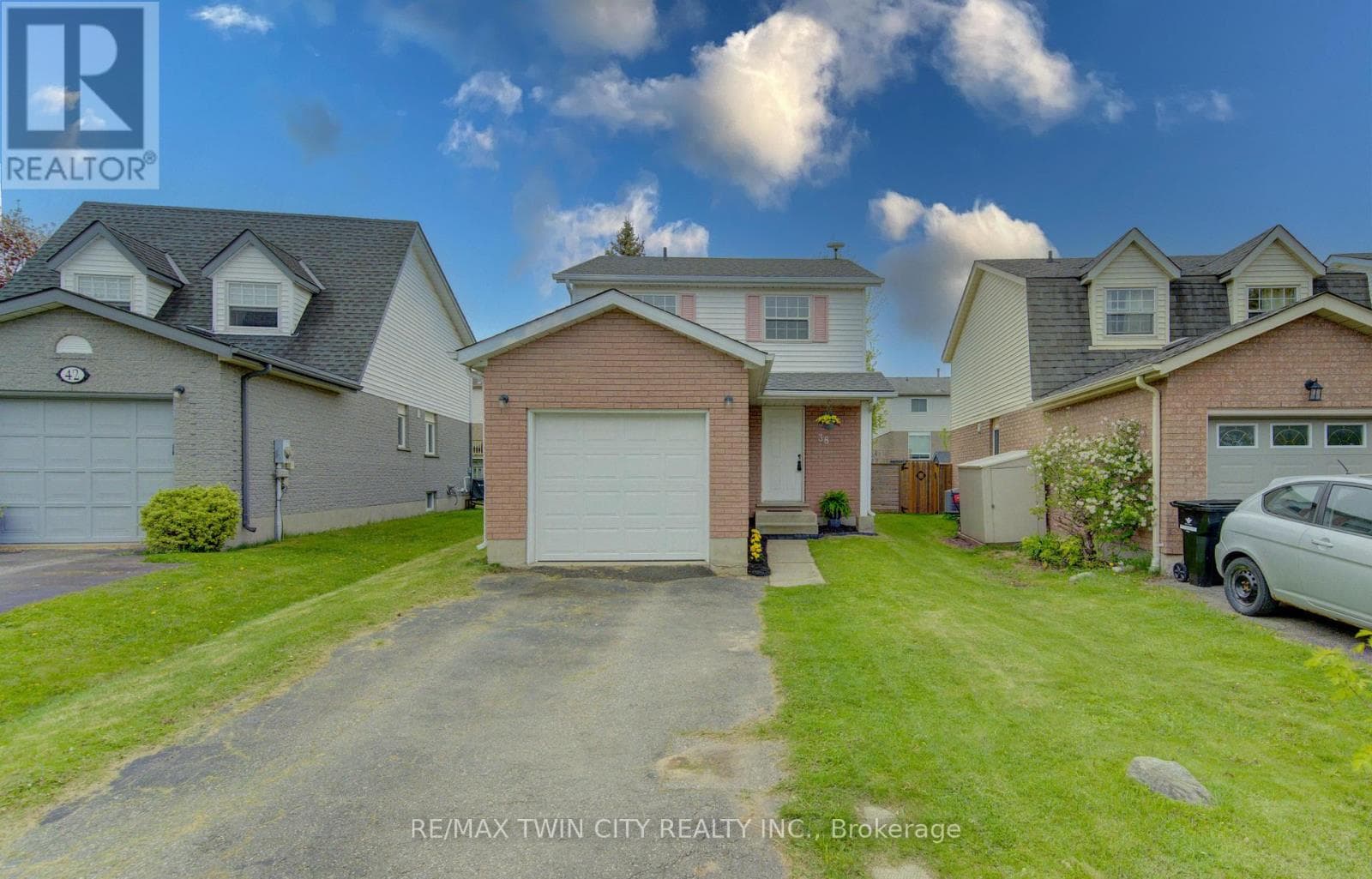38 CASSIDY COURT, Toronto — photo 2