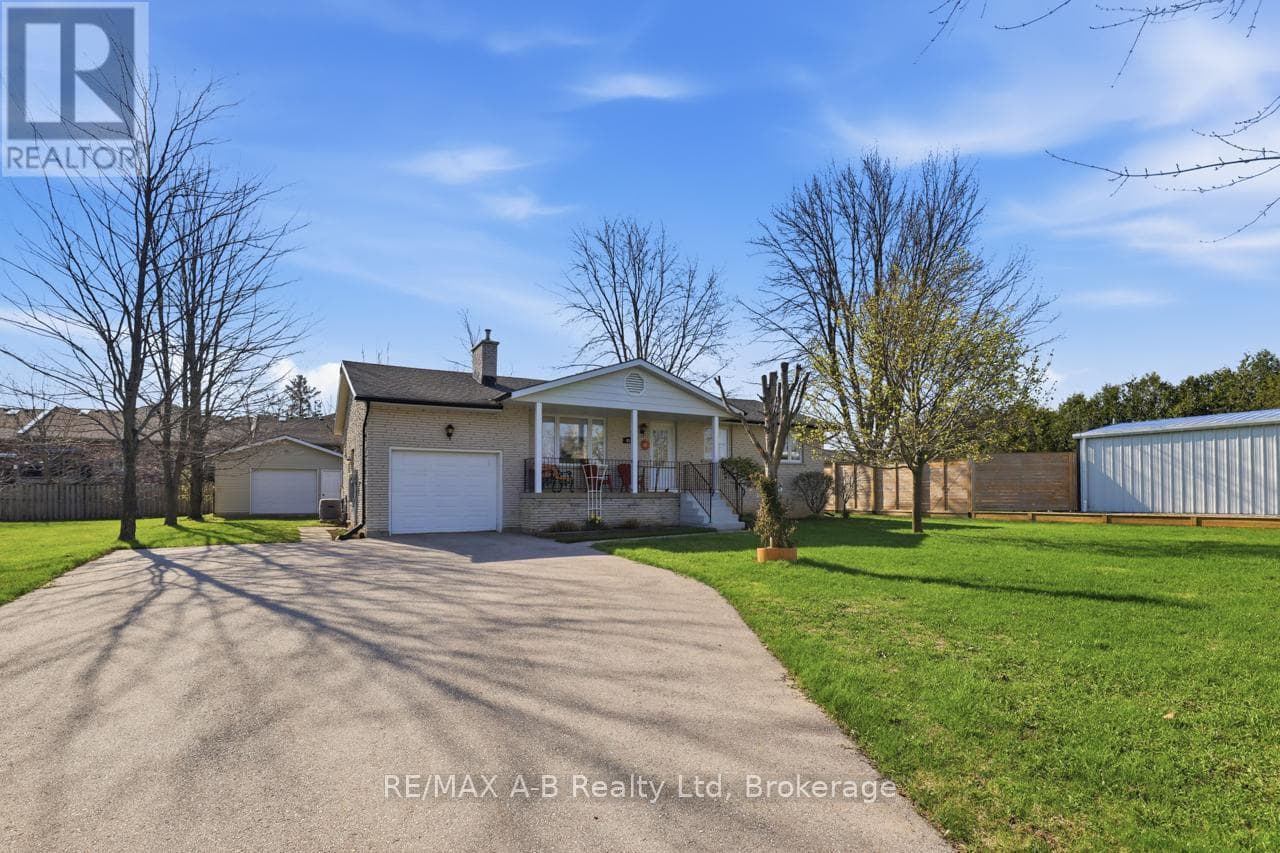 815 O'LOANE AVENUE in 