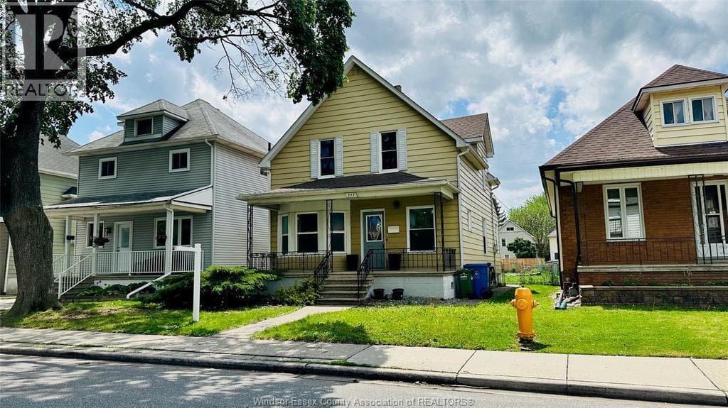 859 PIERRE AVENUE, Windsor — photo 2