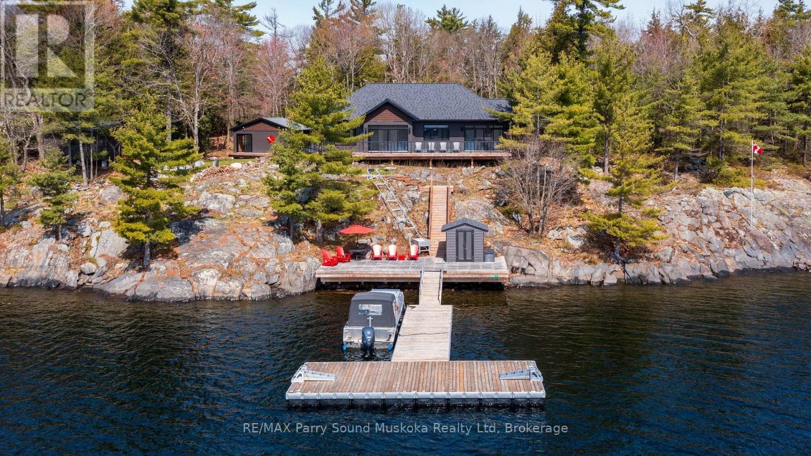 4 B690 ISLAND, OnePoint — photo 3