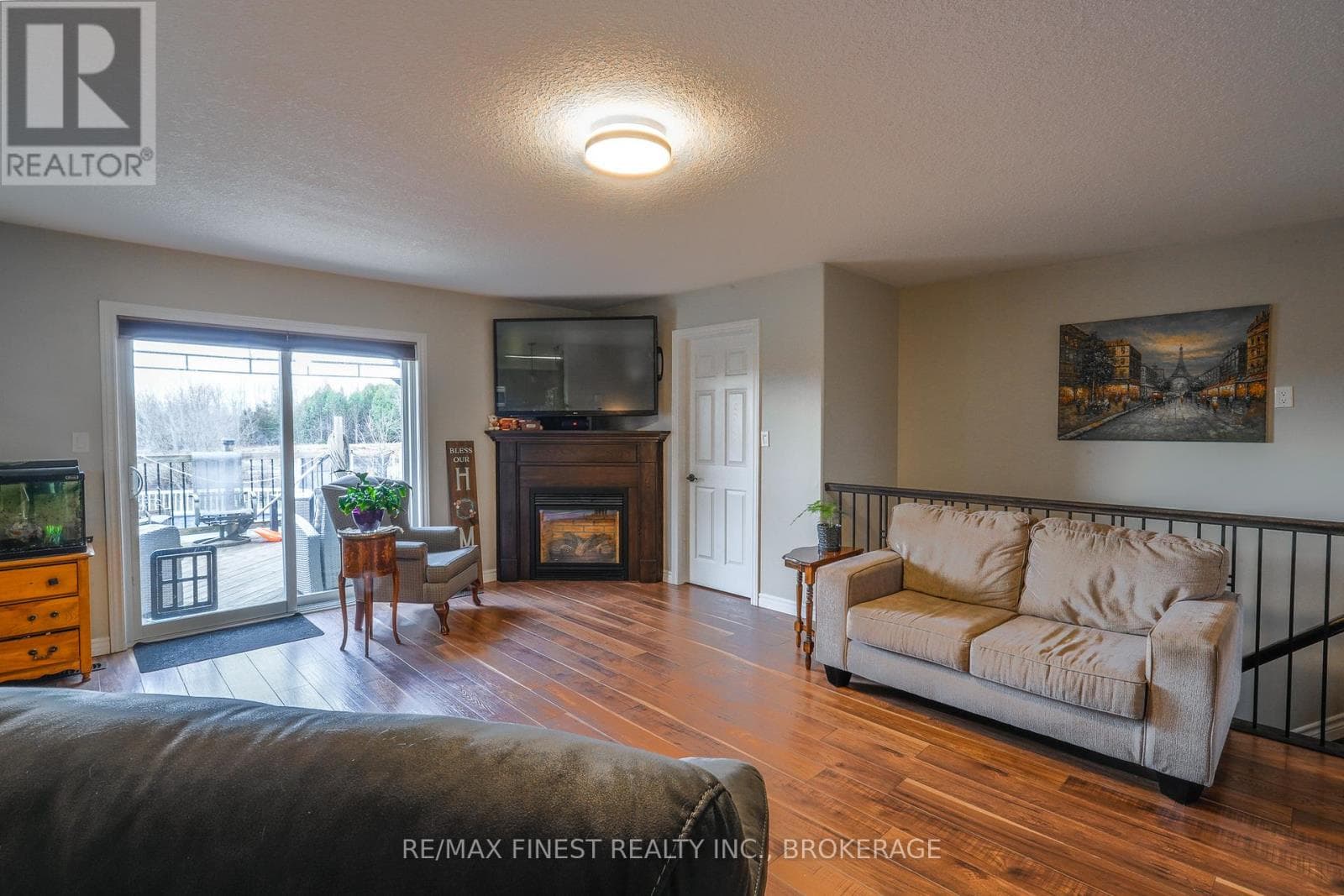 23 CREIGHTON DRIVE, Kingston — photo 2
