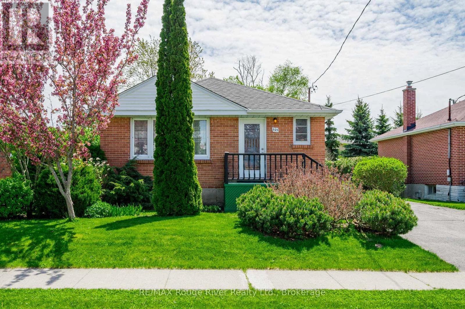525 BARBARA STREET, Central Lakes — photo 2