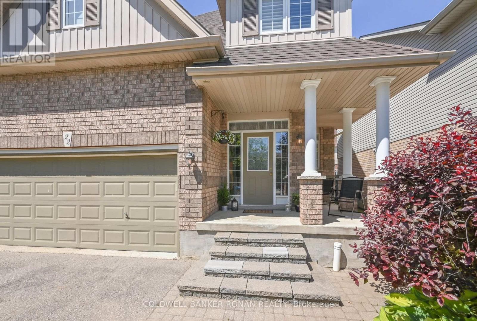 22 CHANTLER ROAD, Toronto — photo 2