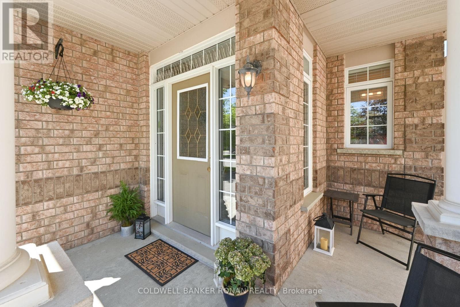 22 CHANTLER ROAD, Toronto — photo 3